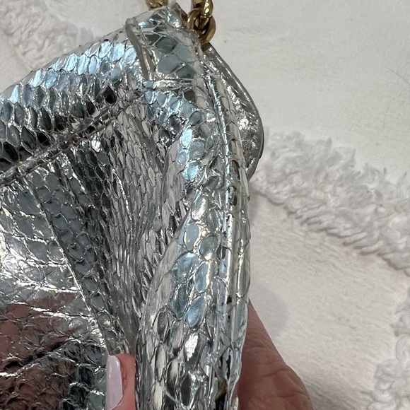 Silver python clutch purse - Picture 5 of 12